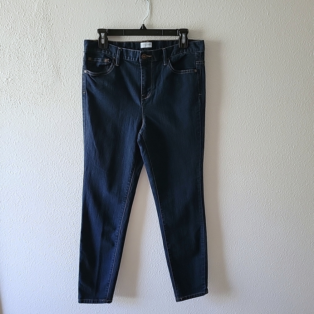 Jaclyn Smith Straight Leg Jeans